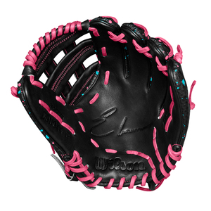 Wilson Fall 2024 12 Inch Baseball Glove | Elly Delacruz Game Model